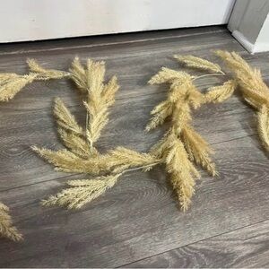 Natural Pampas Grass Garland